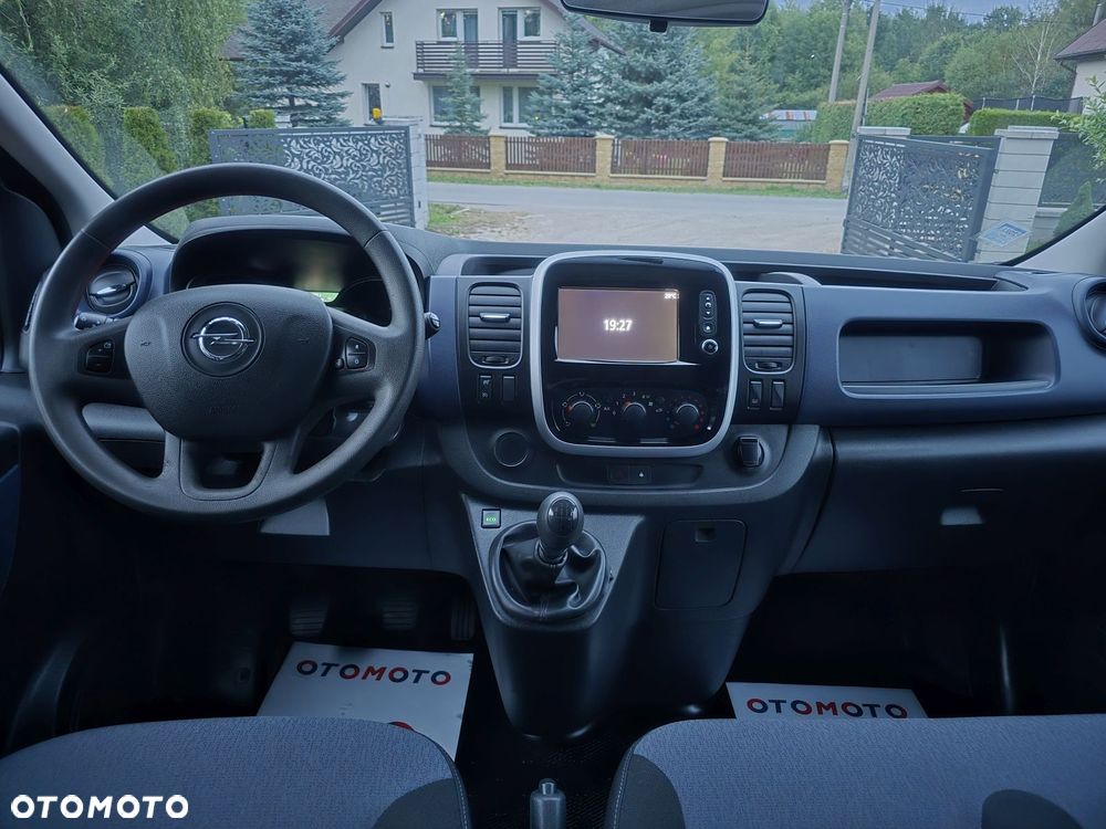 Opel Vivaro - 16