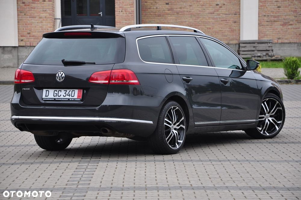 Volkswagen Passat Variant 2.0 TDI 4Motion DSG BlueMotion Tech Comfortline - 9