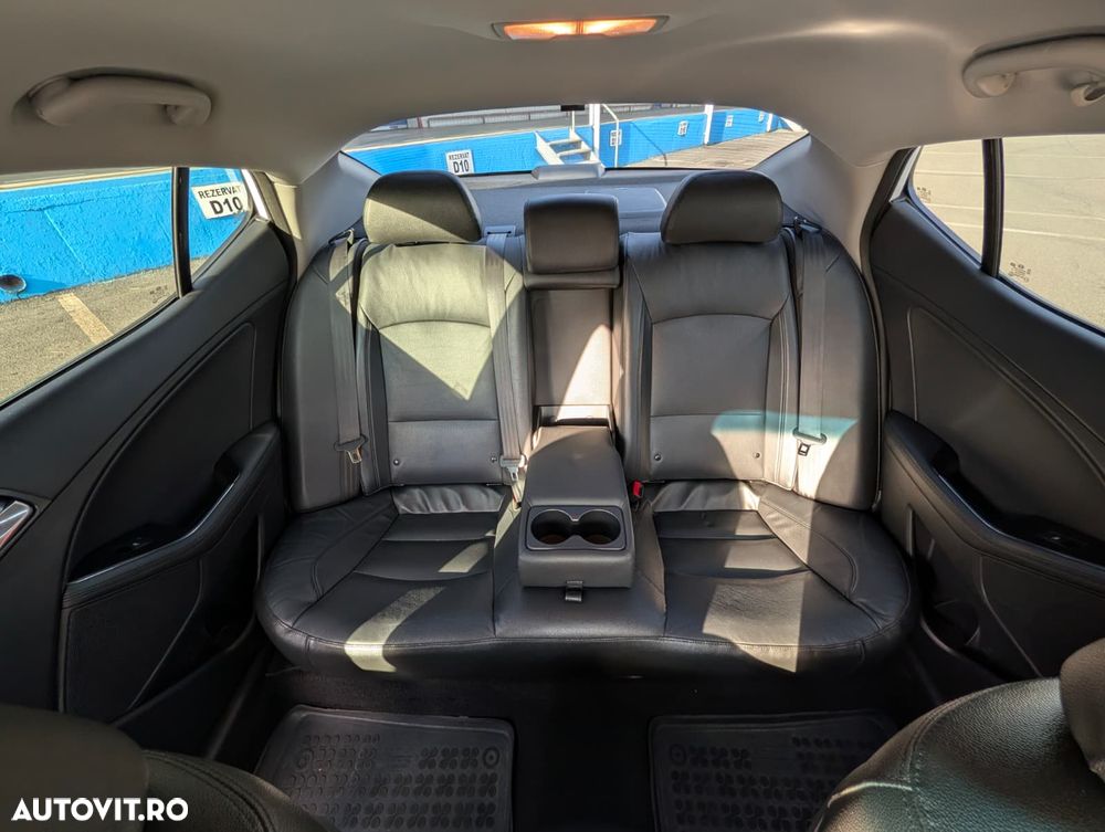 Kia Optima - 13