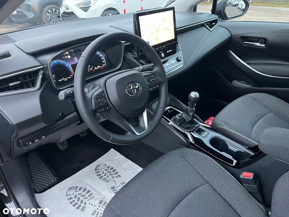 Toyota Corolla - 4