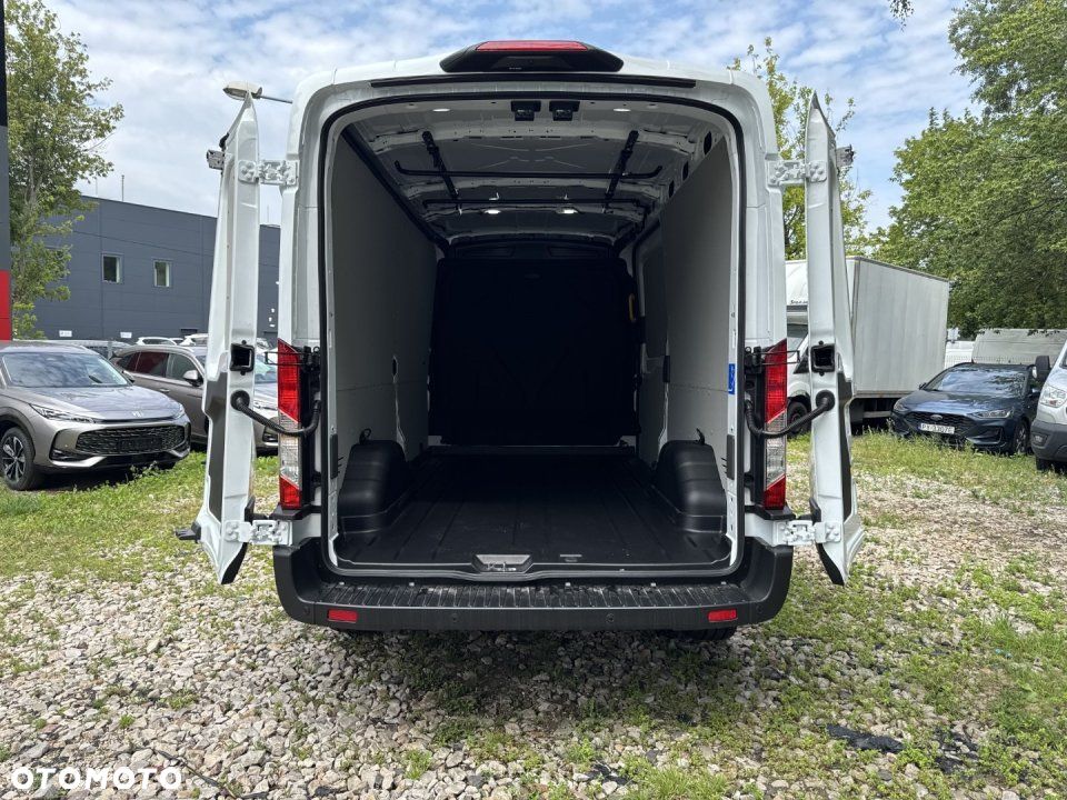 Ford Transit - 23