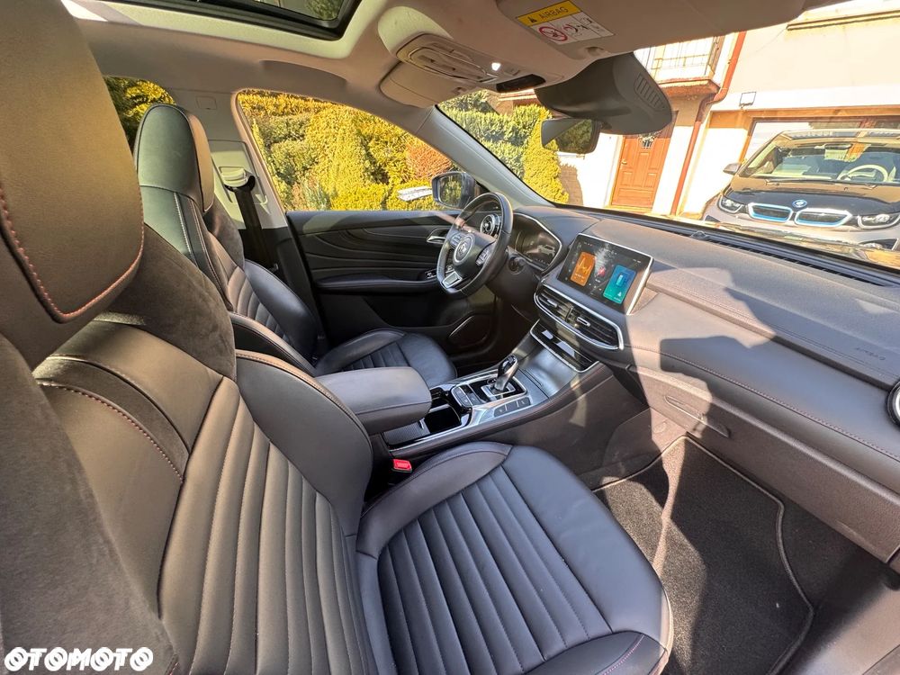 MG EHS 1.5T-GDI Luxury - 24