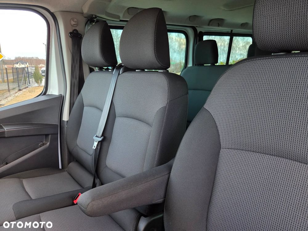 Renault Trafic 2.0 dCi - 27