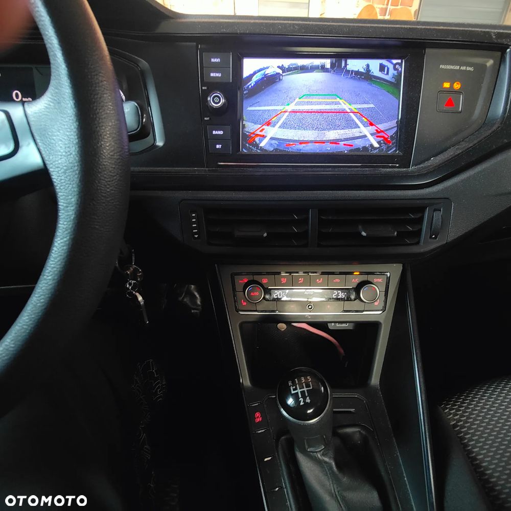 Volkswagen Polo - 8