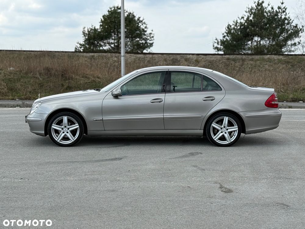Mercedes-Benz Klasa E 200 CDI Classic - 12