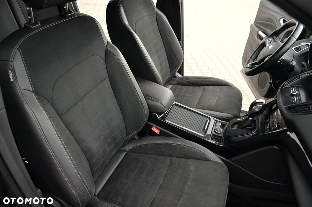 Ford Kuga - 19