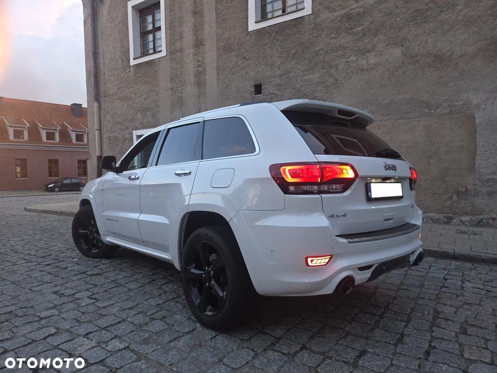 Jeep Grand Cherokee - 17