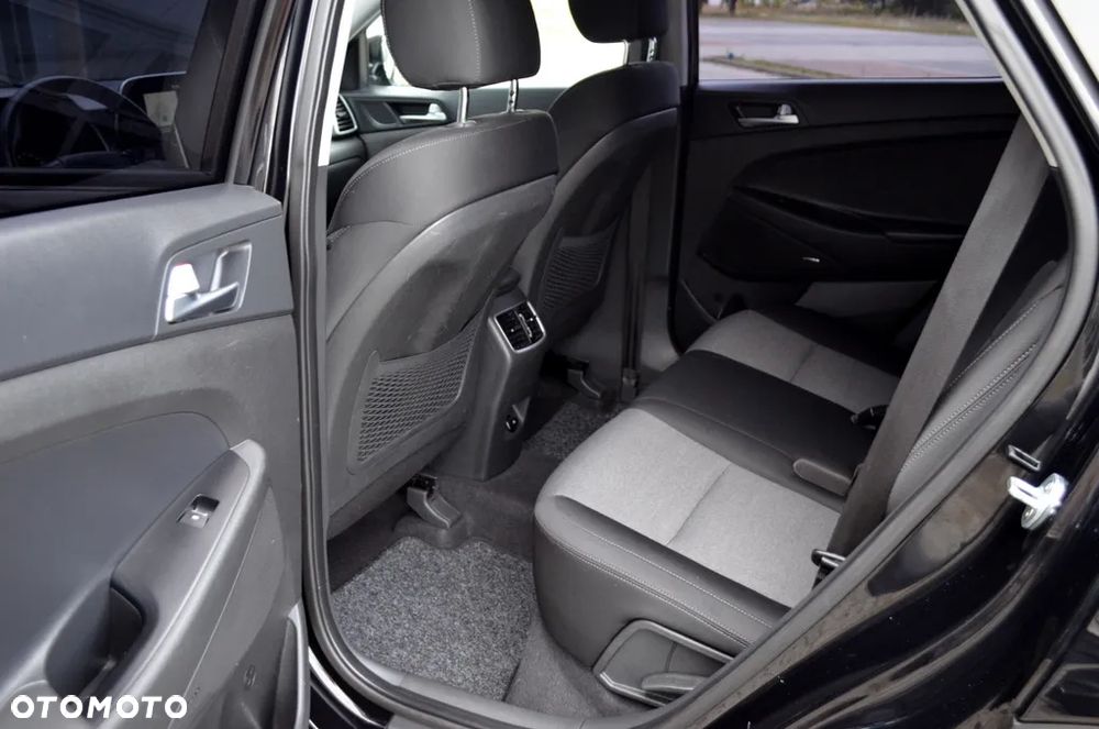 Hyundai Tucson 1.6 GDi 2WD Trend - 24