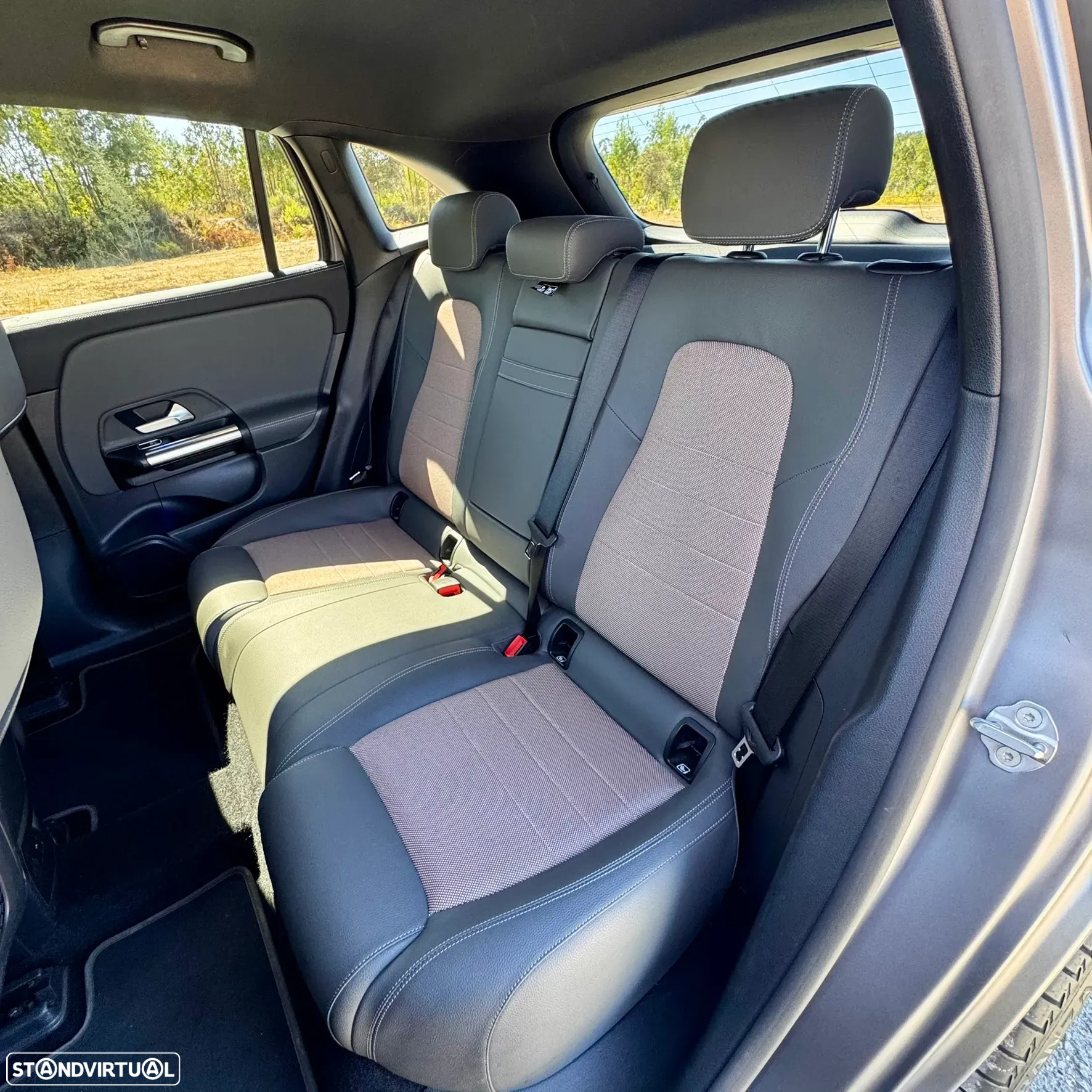 Mercedes-Benz EQA 250+ Electric Art - 30