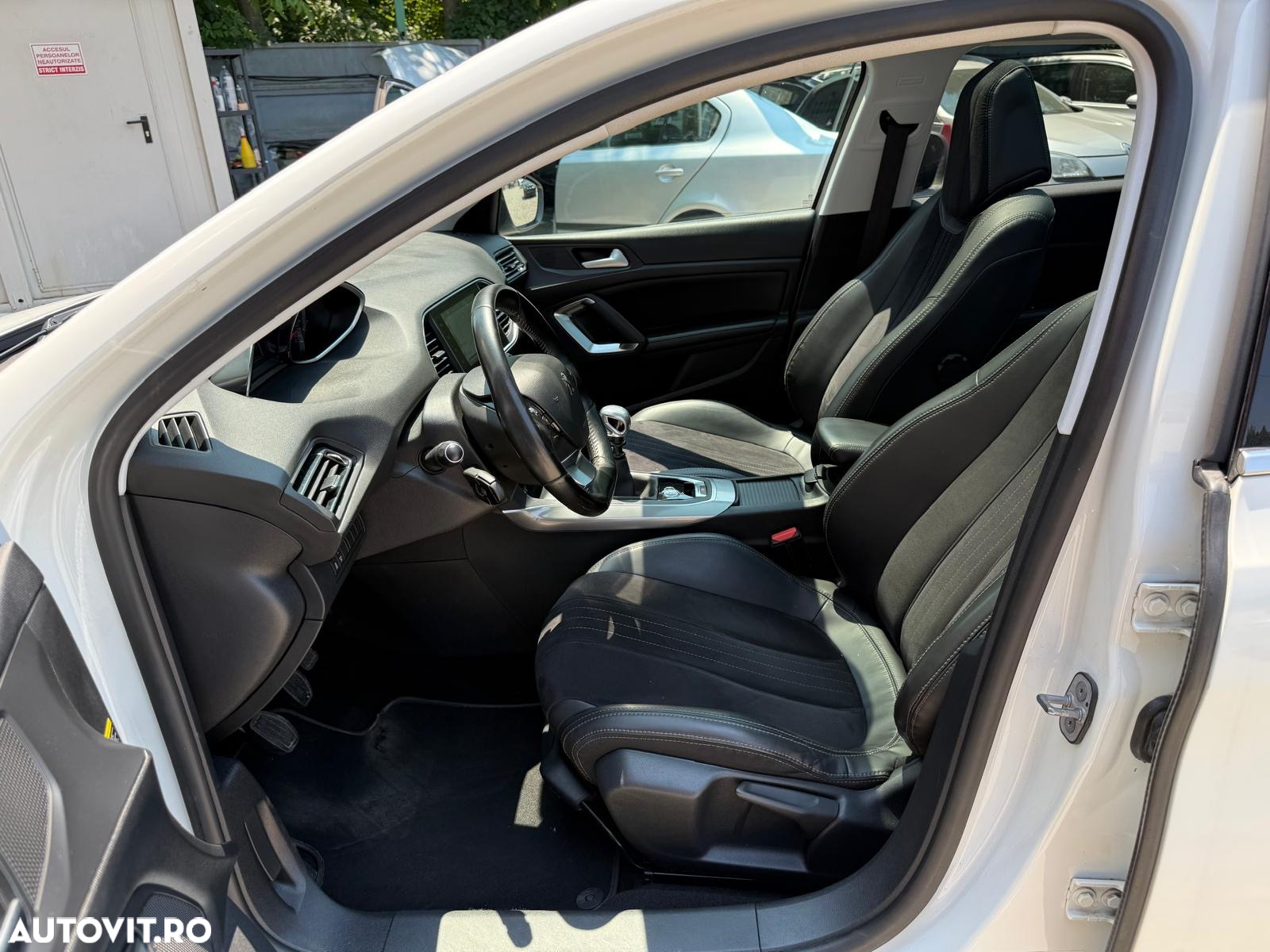 Peugeot 308 - 10