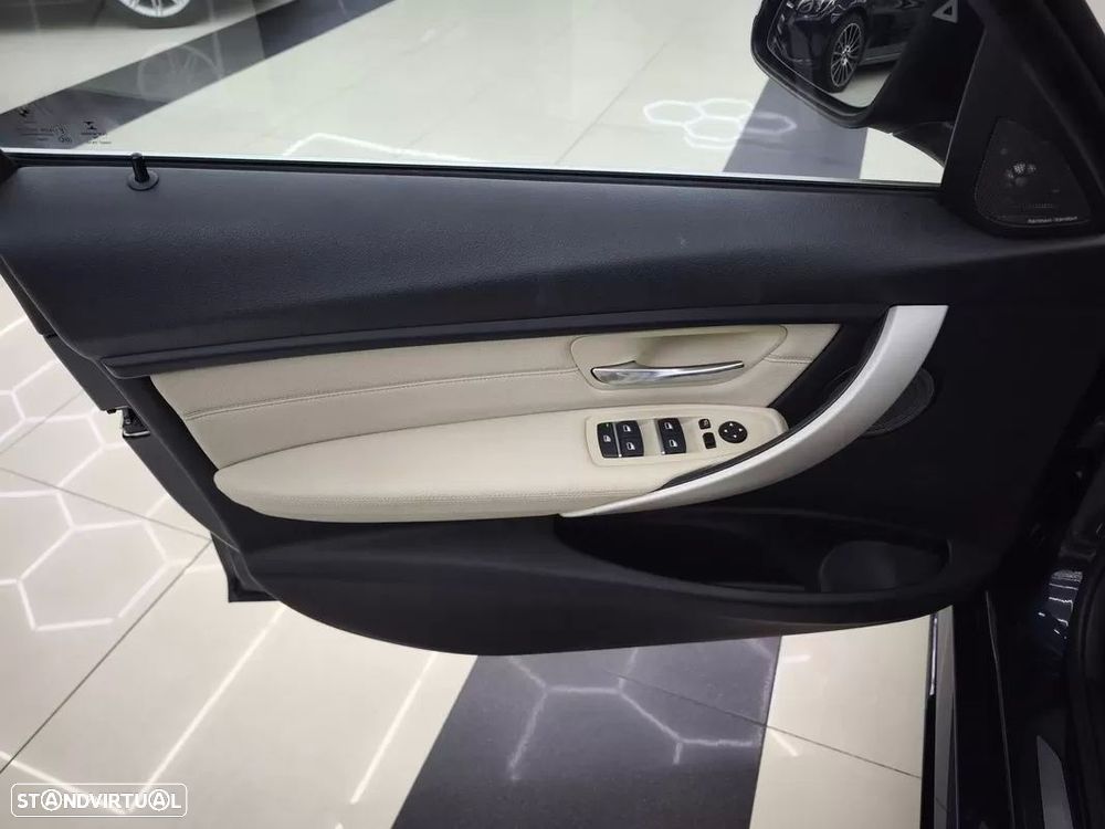 BMW 330 e iPerformance Line Luxury Purity - 40