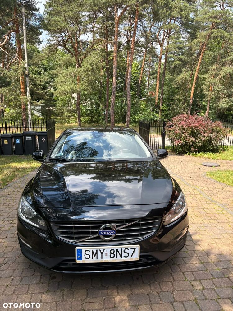 Volvo S60 D2 Drive-E Dynamic Edition (Kinetic) - 1