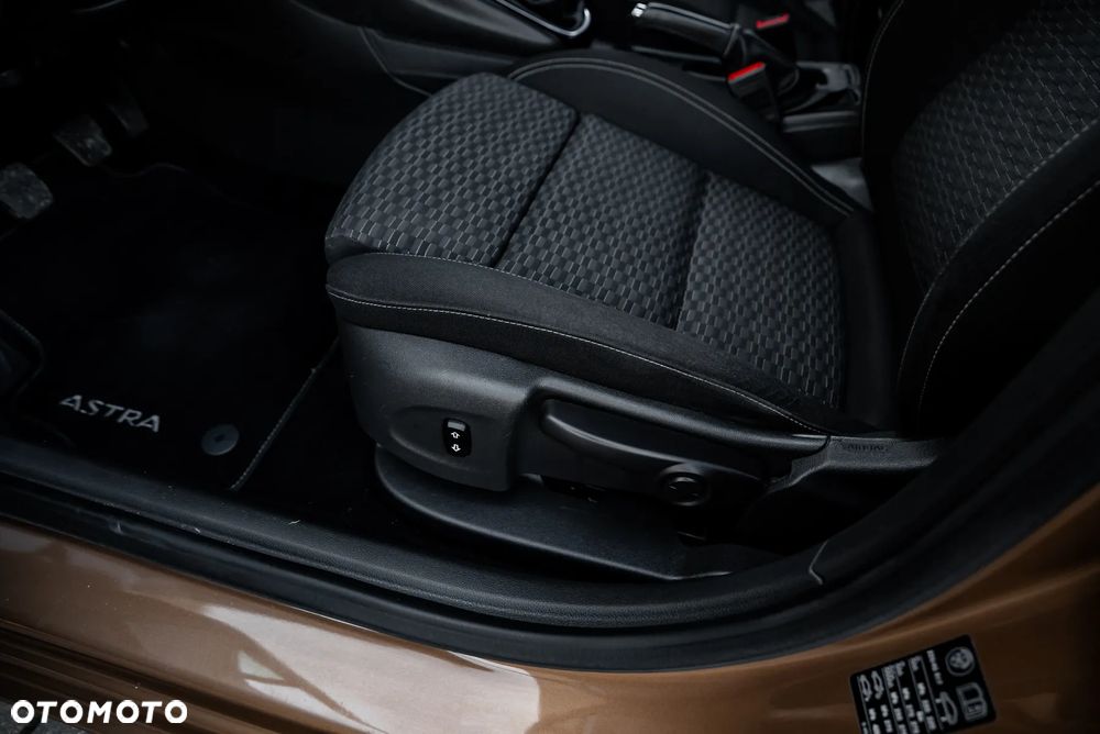 Opel Astra V 1.4 T Enjoy S&S - 17