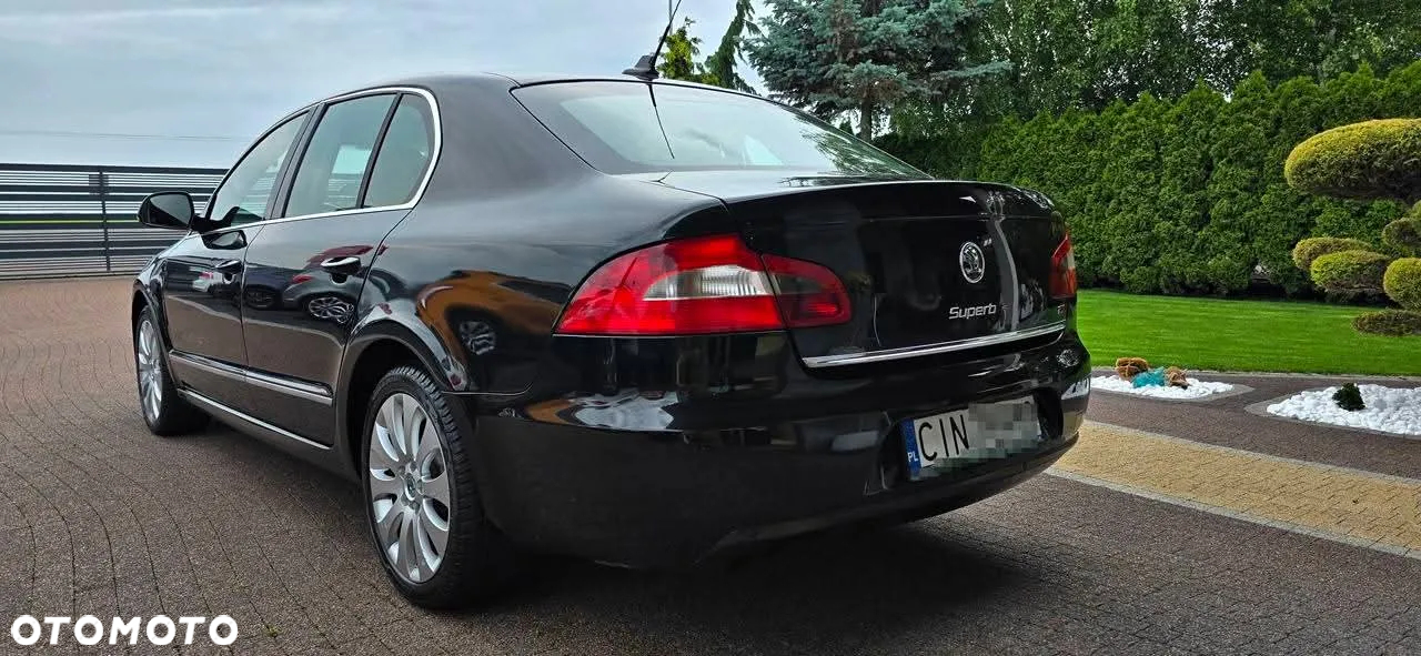 Skoda Superb 2.0 TDI Elegance - 4