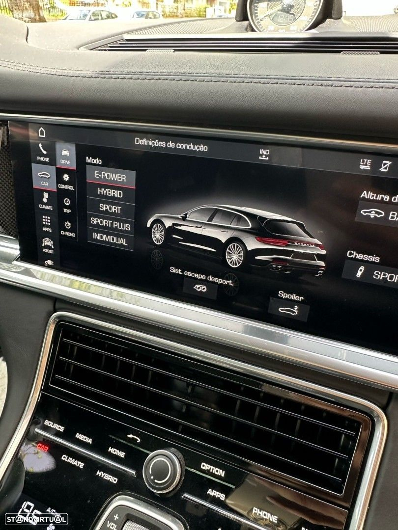 Porsche Panamera Sport Turismo 4 E-Hybrid - 23