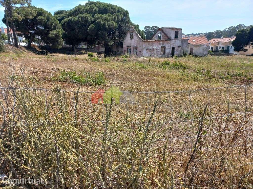 Terreno urbano de 4800 m2 na Caparica - Grande imagem: 4/25