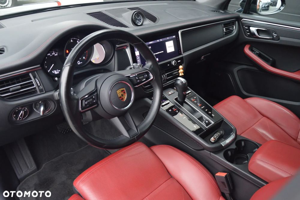 Porsche Macan T - 14