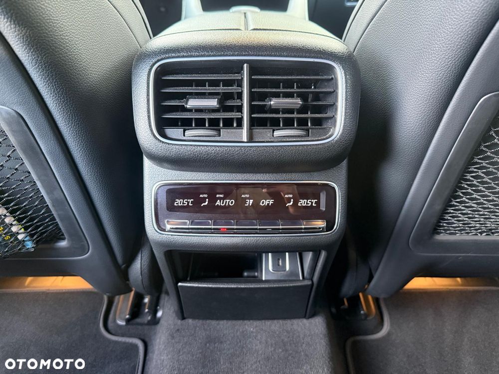 Mercedes-Benz GLE 300 d 4-Matic Premium Plus - 31