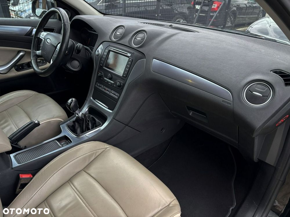 Ford Mondeo 2.0 TDCi Titanium - 26
