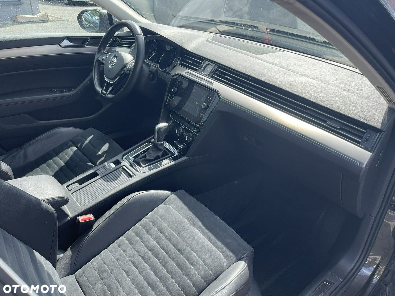 Volkswagen Passat 2.0 TDI BMT Highline DSG - 10