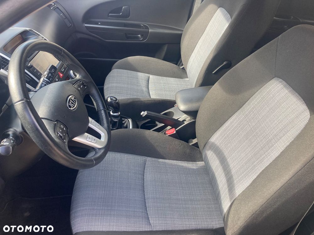 Kia Ceed 1.6 L Euro2012 - 11