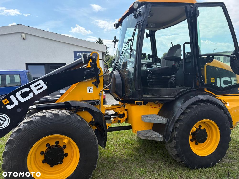 JCB 409 - 4