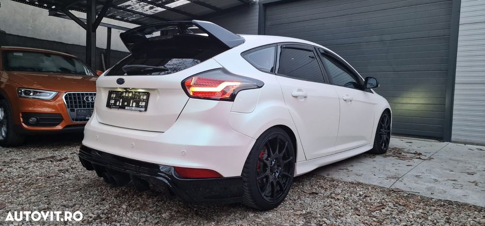 Ford Focus 2.0 EcoBoost ST mit Leder-Sport-Paket - 6