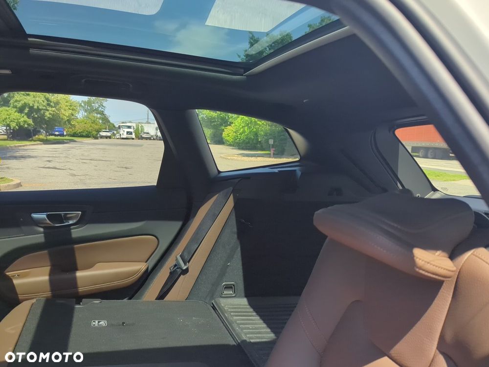 Volvo XC 60 B5 B AWD Geartronic Momentum Pro - 21