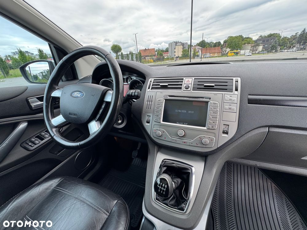 Ford Kuga 2.0 TDCi 4x4 Titanium - 21