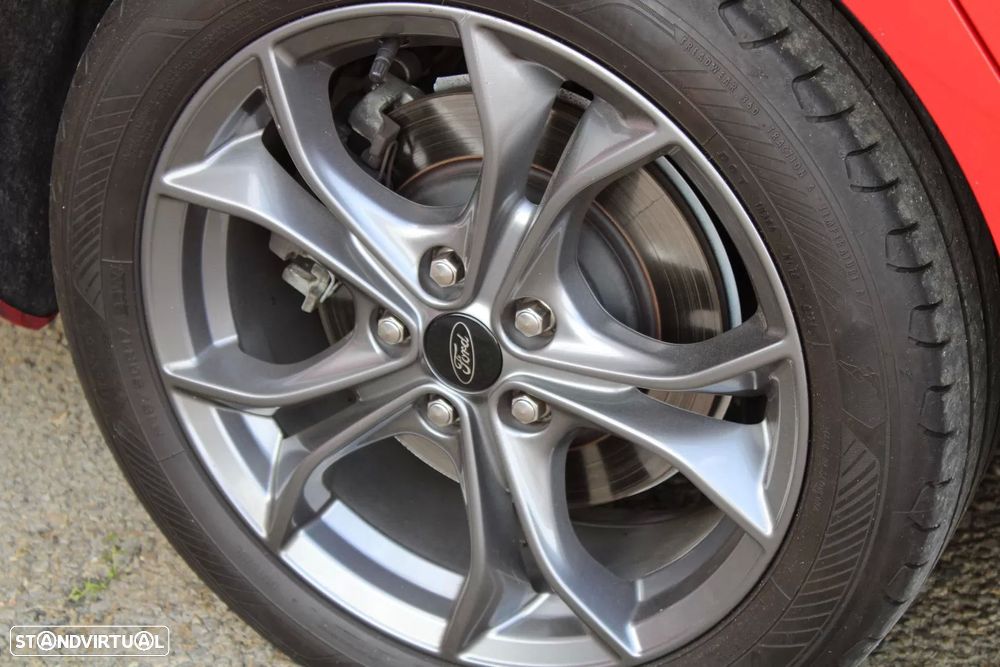 Ford Focus SW 1.5 TDCi EcoBlue ST-Line - 8