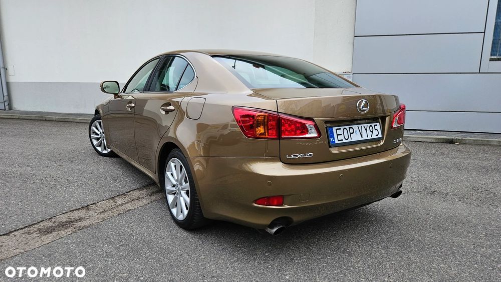 Lexus IS 250 Luxury Line - 2