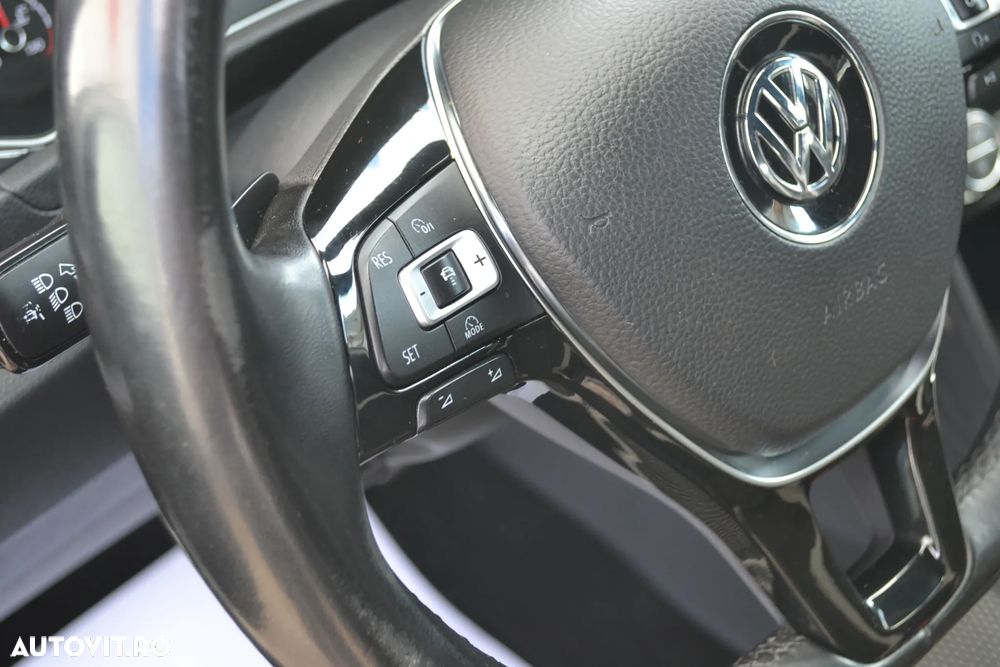 Volkswagen T-ROC 2.0 TDI 4Mot DSG Sport - 11