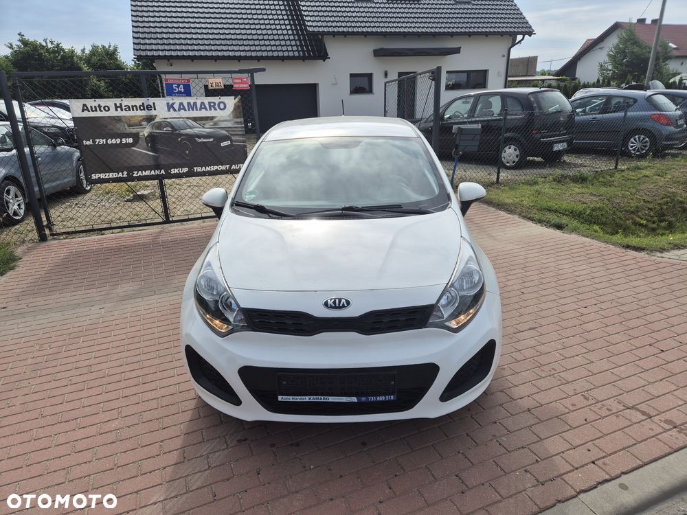 Kia Rio - 2