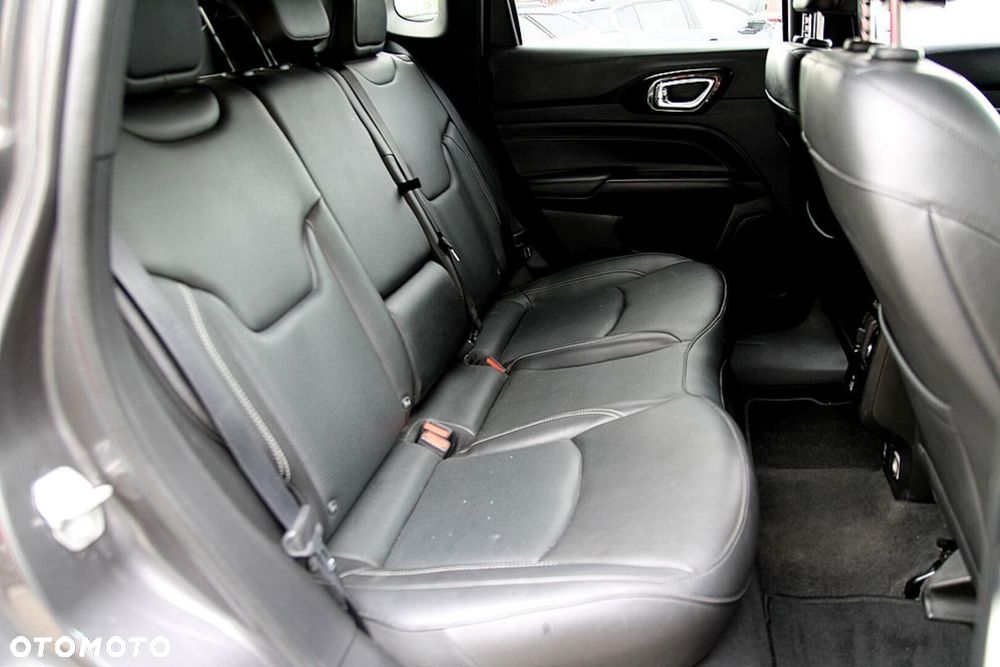 Jeep Compass - 21