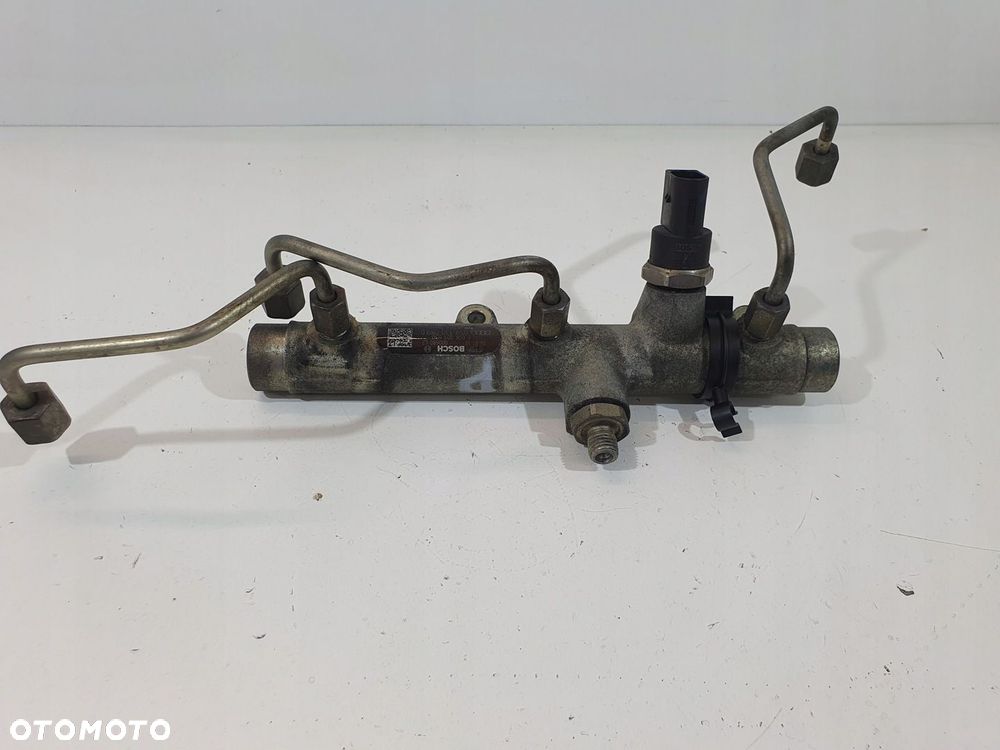 VW AUDI A6 A4 2.7 3.0TDI LISTWA WTRYSKOWACZUJNIK 059130089D - 2