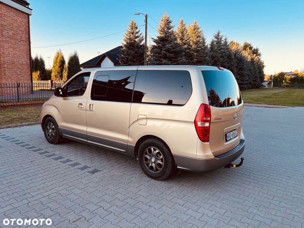 Hyundai H-1 Starex - 8