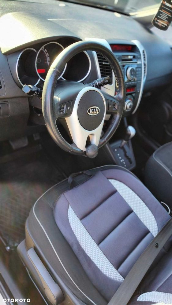 Kia Venga - 7