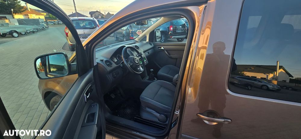 Volkswagen Caddy 1.6 (7-Si.) Edition 30 - 8