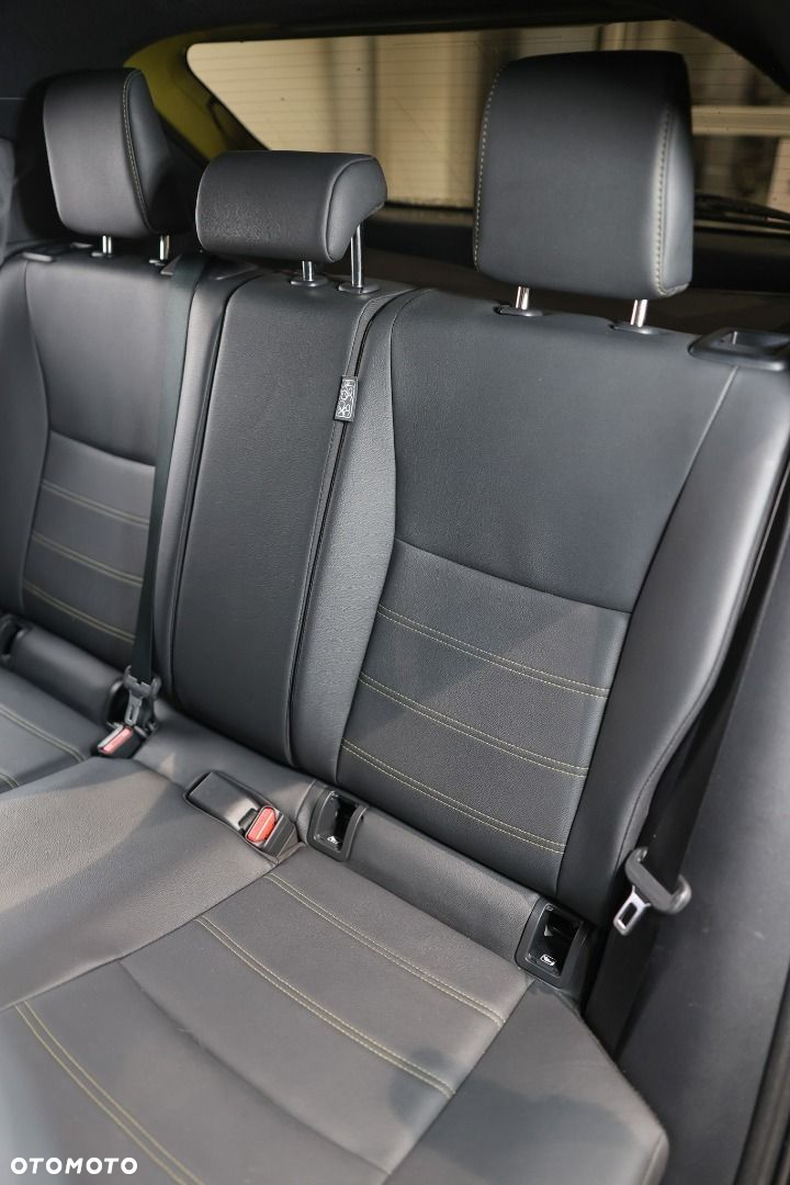Toyota Yaris Cross - 13