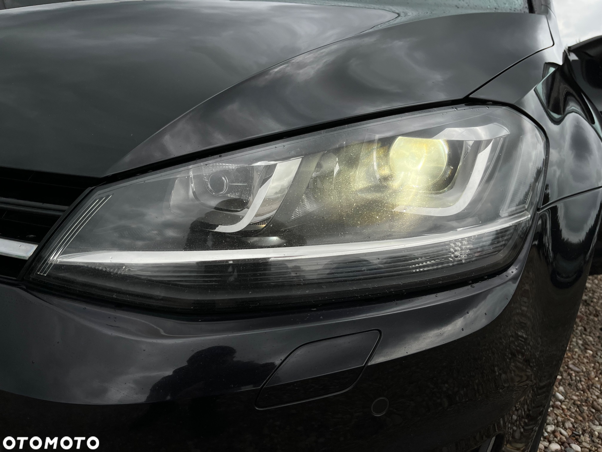 Volkswagen Golf 2.0 BlueTDI DSG Highline - 29