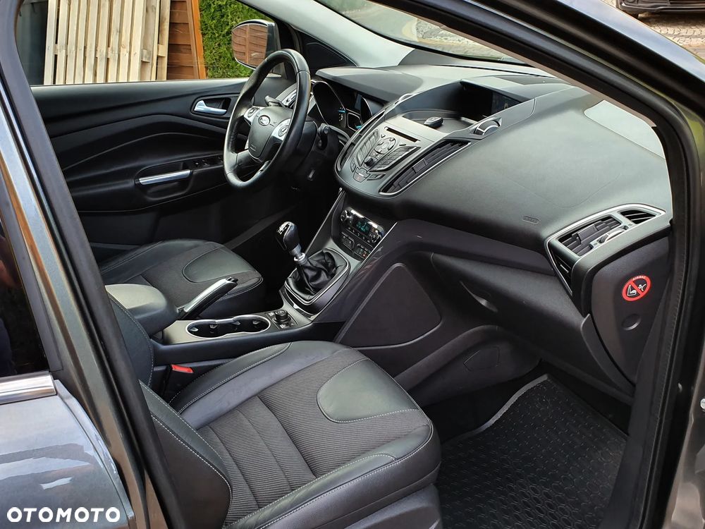 Ford Kuga 2.0 TDCi 4x4 Titanium - 11