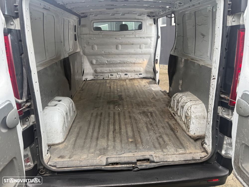 Opel Vivaro longa - 19