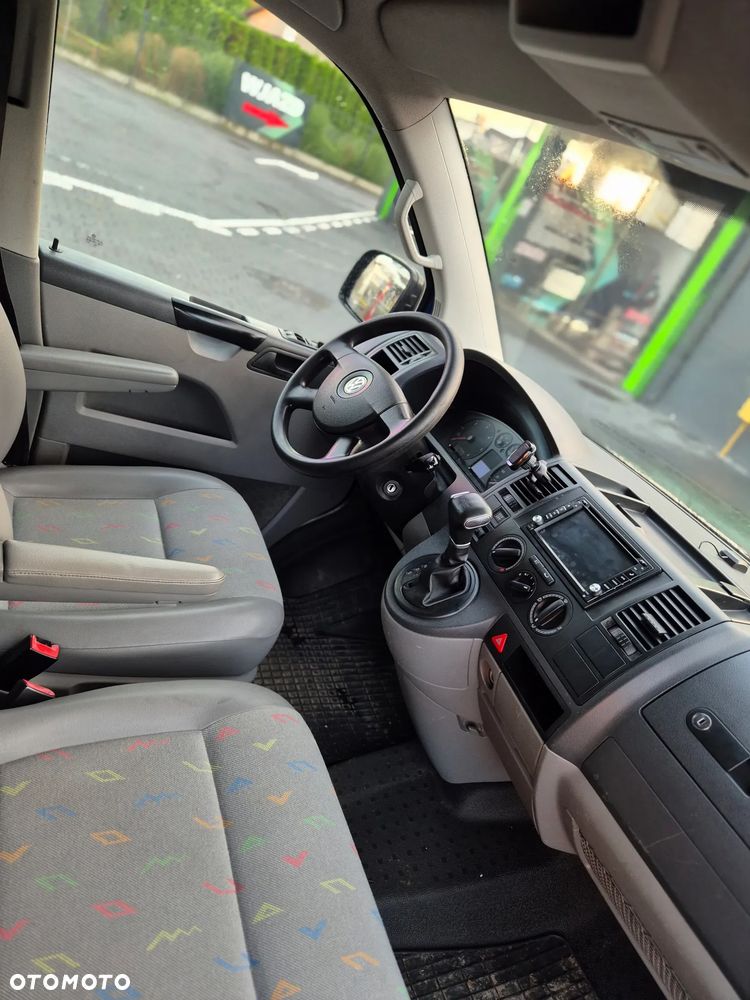 Volkswagen Transporter - 12