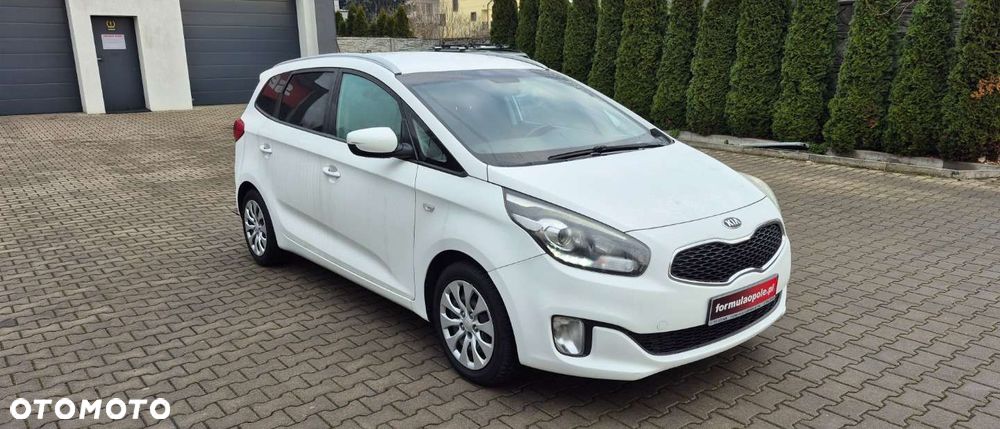 Kia Carens 1.7 CRDi 115 Dream Team Edition - 4