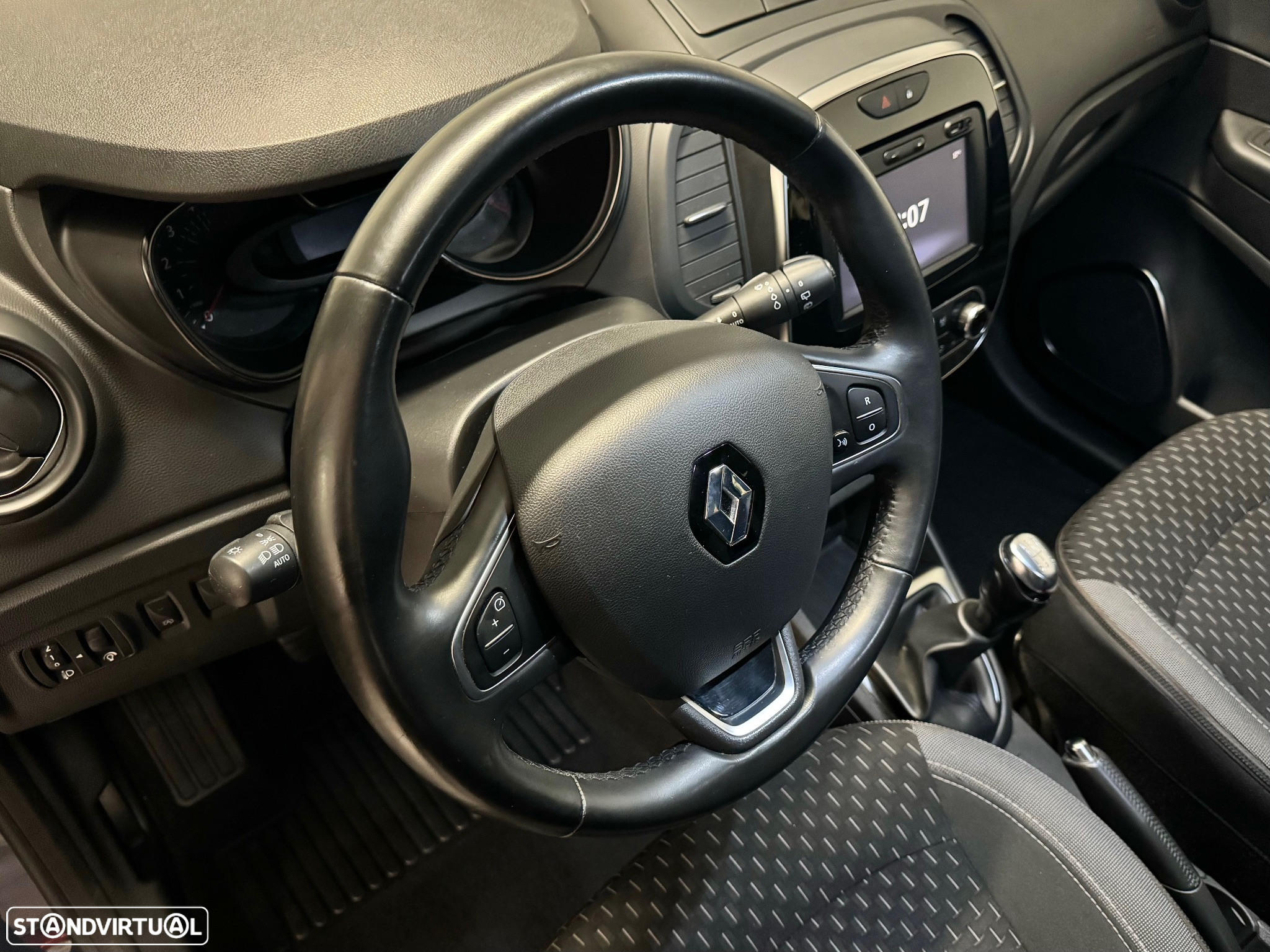 Renault Captur 1.5 dCi Exclusive - 22