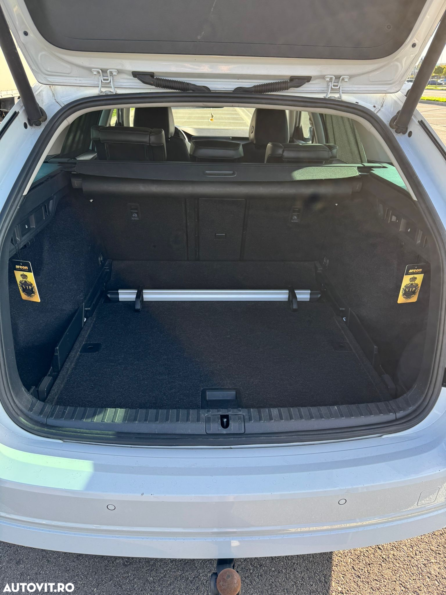 Skoda Octavia Combi 2.0 TDI DSG Edition Plus - 8