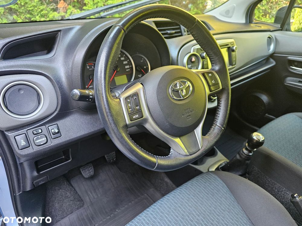 Toyota Yaris - 13