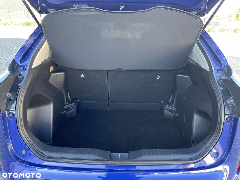 Toyota Yaris Cross - 12