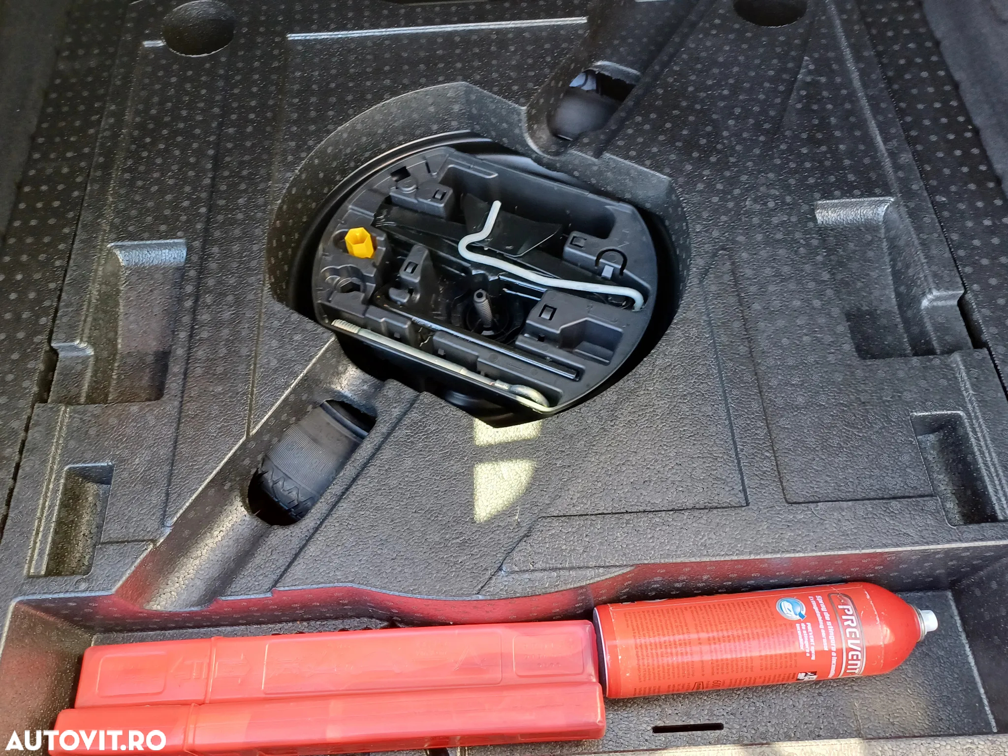 Peugeot 308 1.2 L PureTech Turbo S&S Active - 7