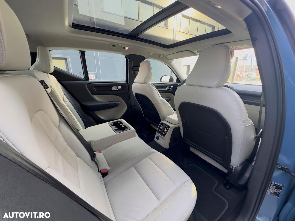 Volvo XC 40 Recharge T5 Twin Engine AT7 R-Design - 17